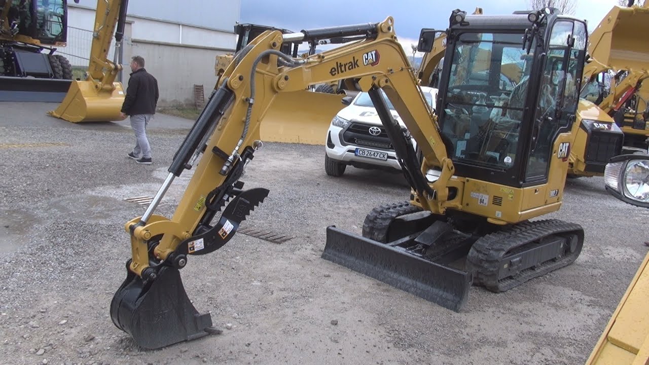 Cat Caterpillar 302.7 CR Mini Excavator (2022) Exterior and Interior