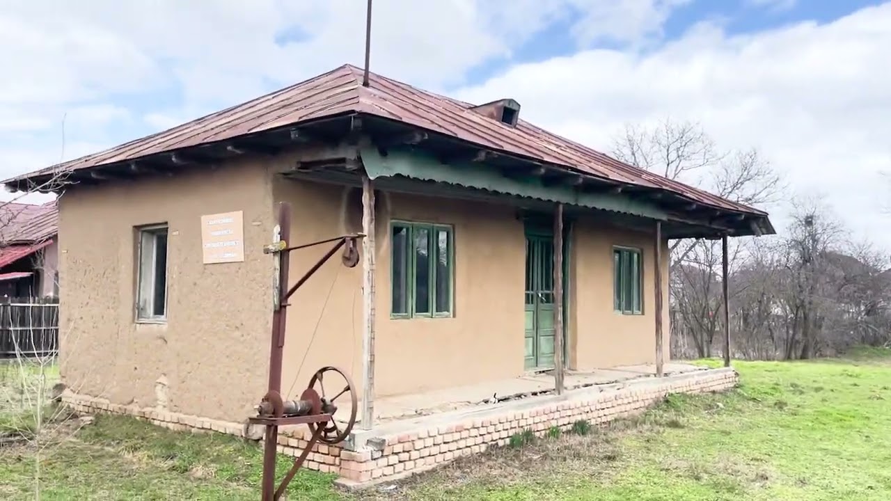 În halul acesta stă și azi Casa lui Marin Preda. Locul Moromeților