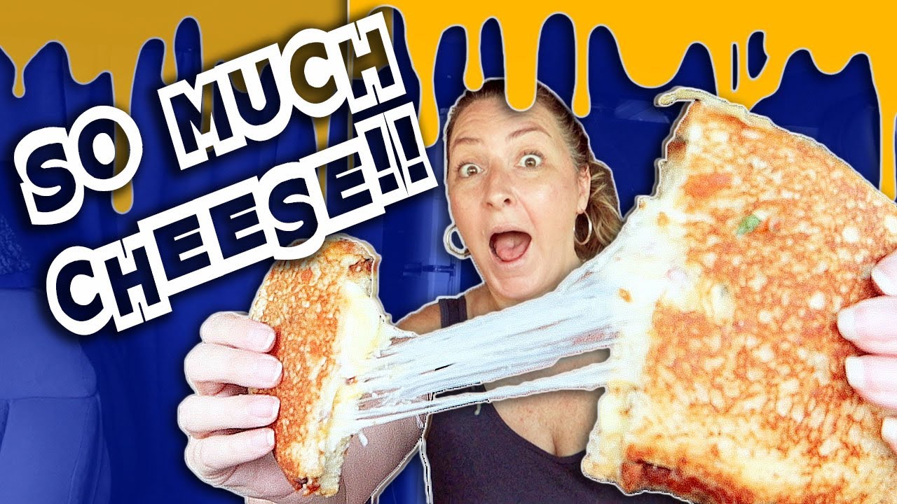 Trying 5 Grilled Cheese Sandwiches in New York!! (Yorktown Food Truck) // Travel Snacks