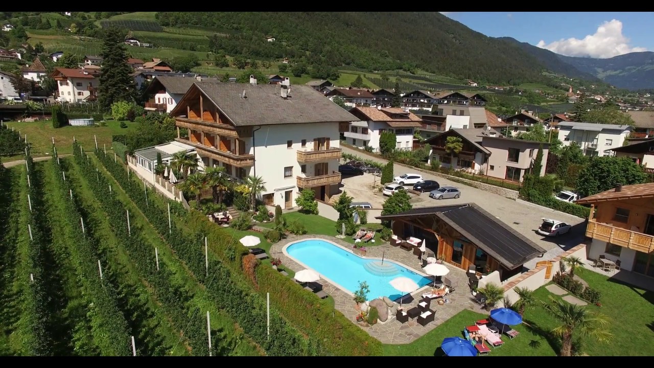 Schallerhof & Chalets Schaller - Tisens Prissian - Südtirol/Alto Adige
