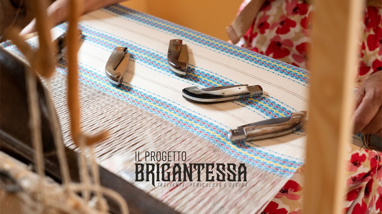 Brigantessa il coltello a serramanico da collezione. Il coltello di valore, custodito con arte.