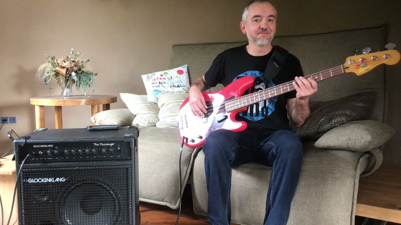 #1 Marcus Miller Sire P5 compared to Squier Classic Vibe 60s Precision (First Gen.)