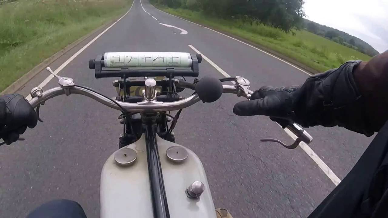 Triumph Model P from 1925 on the road going up Sunrising