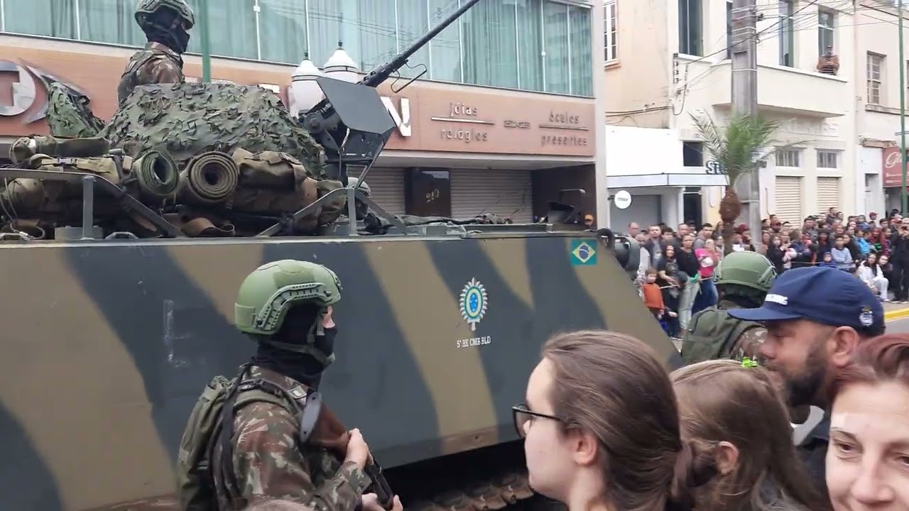 Desfile Cívico - Exército Brasileiro - 5° Batalhão de Engenharia e Combate Blindado - 07/09/2023
