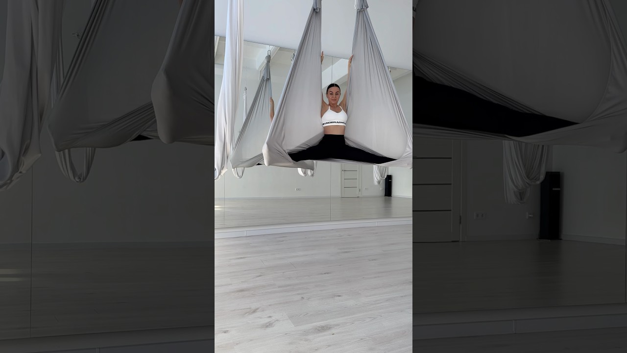 АЭРОСТРЕТЧИНГ УПРАЖНЕНИЕ #aerialhammock#aerialdance#aerialfam#aerostretching#stretching#fly