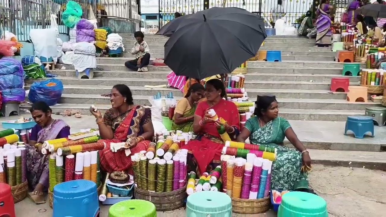 Vemulawada Temple road