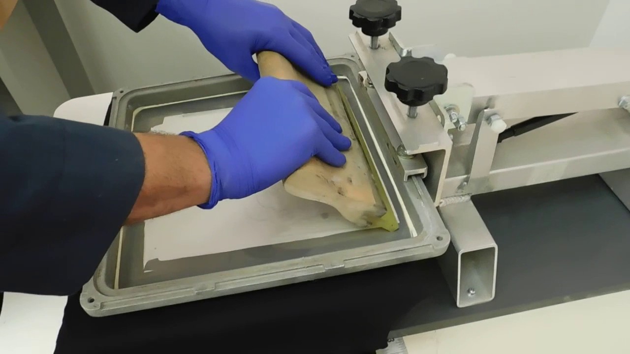 Conductive Ink: How to Screen Print a Conductive Pattern on a T-Shirt. Pt 2:  Printing!