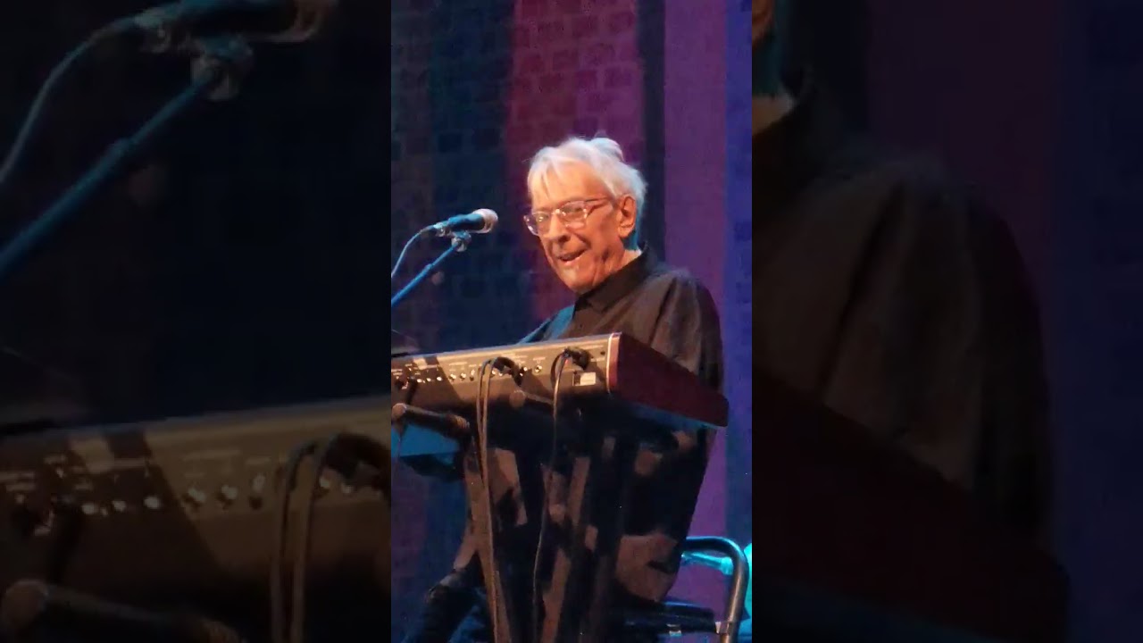 John Cale, Cirque Royal, Brussels, 4th of march 2025, I'm waiting for the man🔥