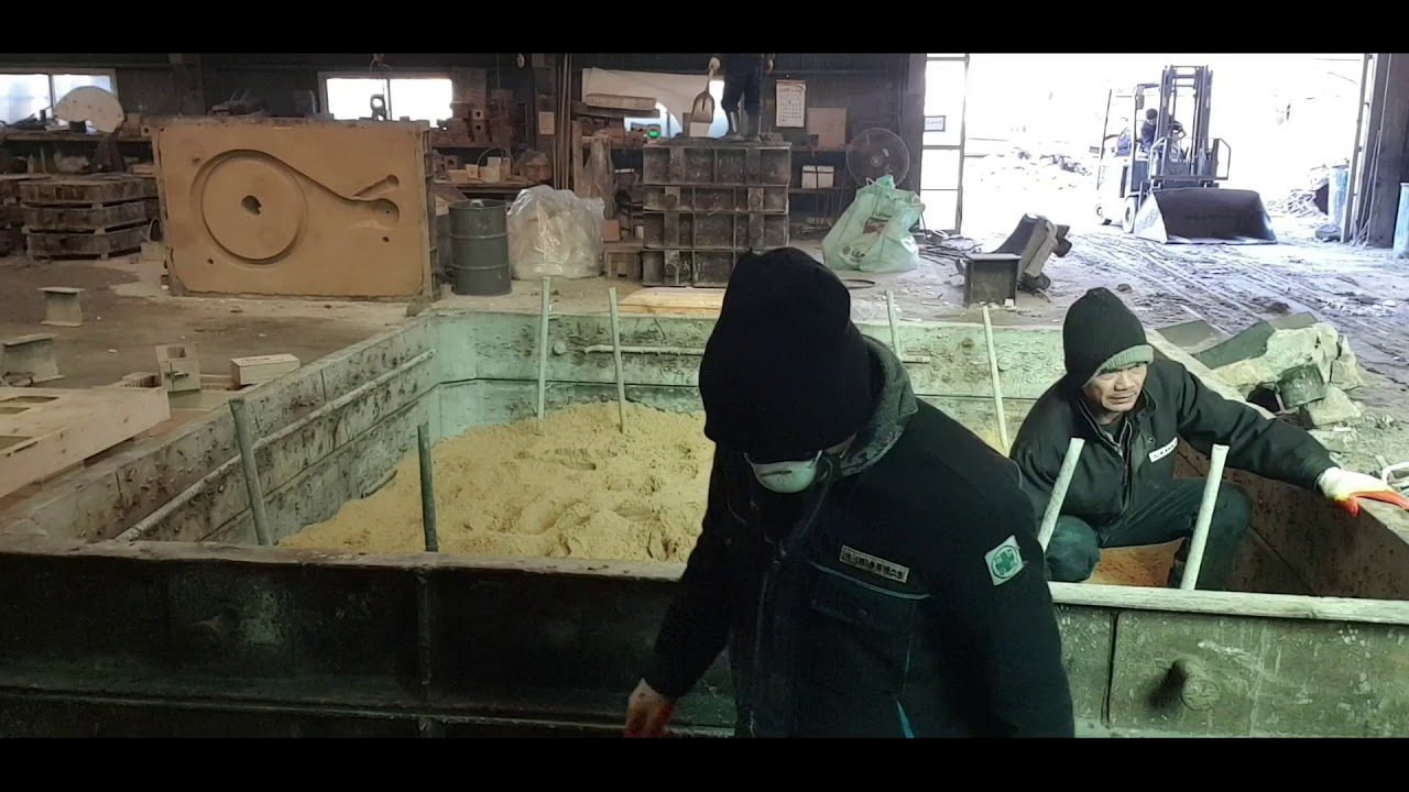 Sand mold foundry