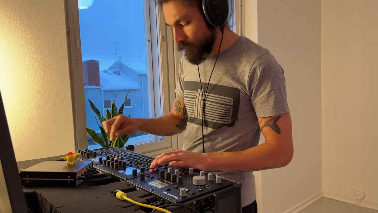 Day 21 | #jamuary2024 | Molchat Doma Судно (Sudno) Jam | Syntakt, Digitakt, Analog Heat