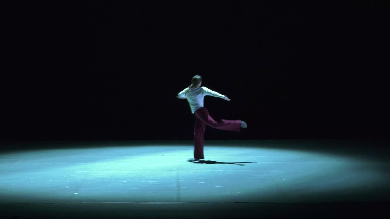 Resum de les Pràctiques escèniques de dansa contemporània del CPD curs 2021-2022.