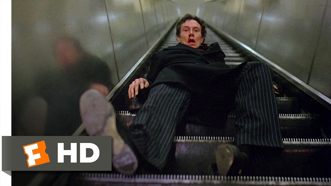 An American Werewolf in London (1981) - Subway Chase Scene (6/10) | Movieclips