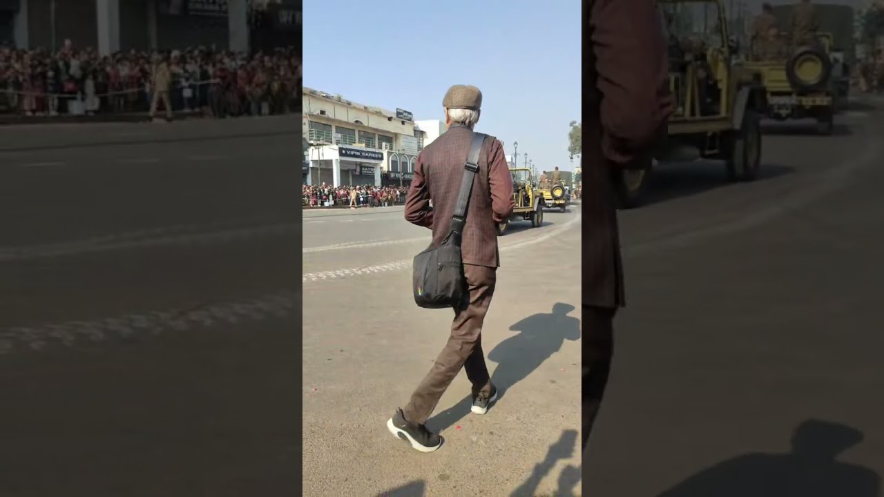 Jaswant Pathak { UPSC Mentor} is live#republicday #lucknowparade