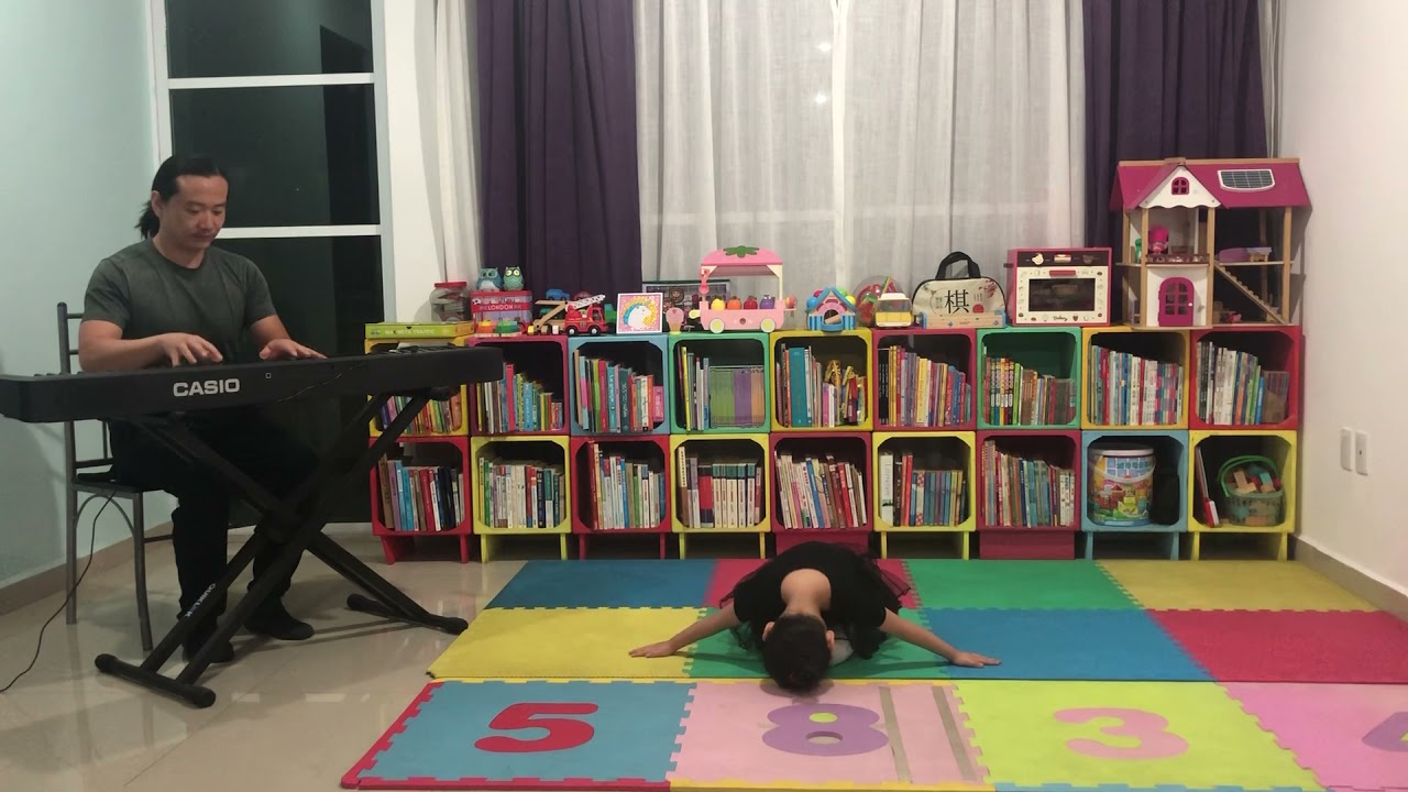 Kids Dance Ep.2 | River Flows in You (Yiruma) | 5 años niña baila | 5-year-old girl dances | 5歲小女孩跳舞