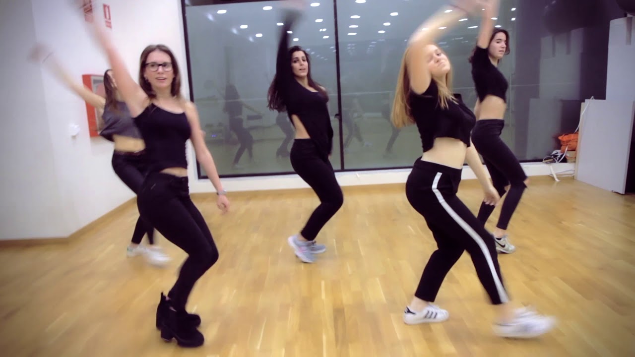 Coreografía Jennifer López - Papi