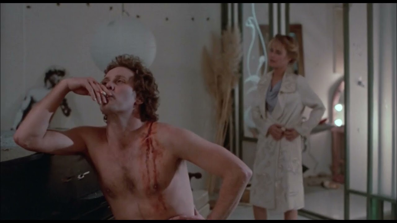 Deadly Force (Wings Hauser) | Golan-Globus Theater