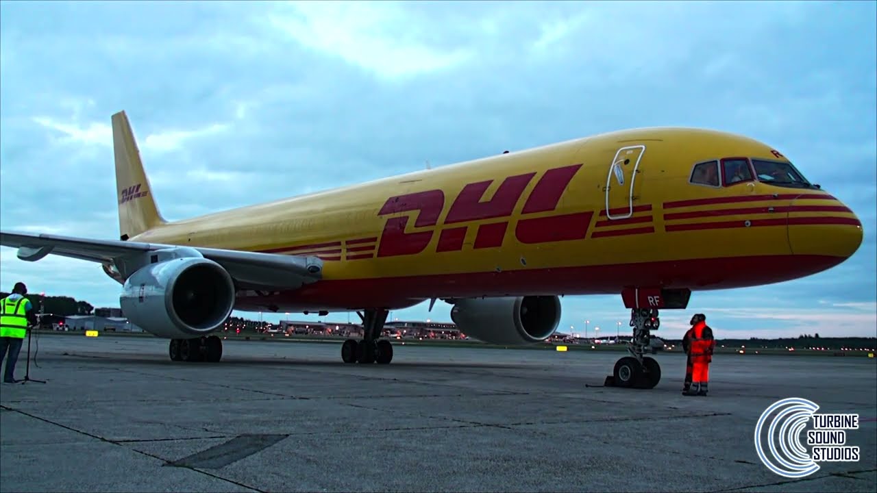 Boeing 757-200 RB211-535C startup