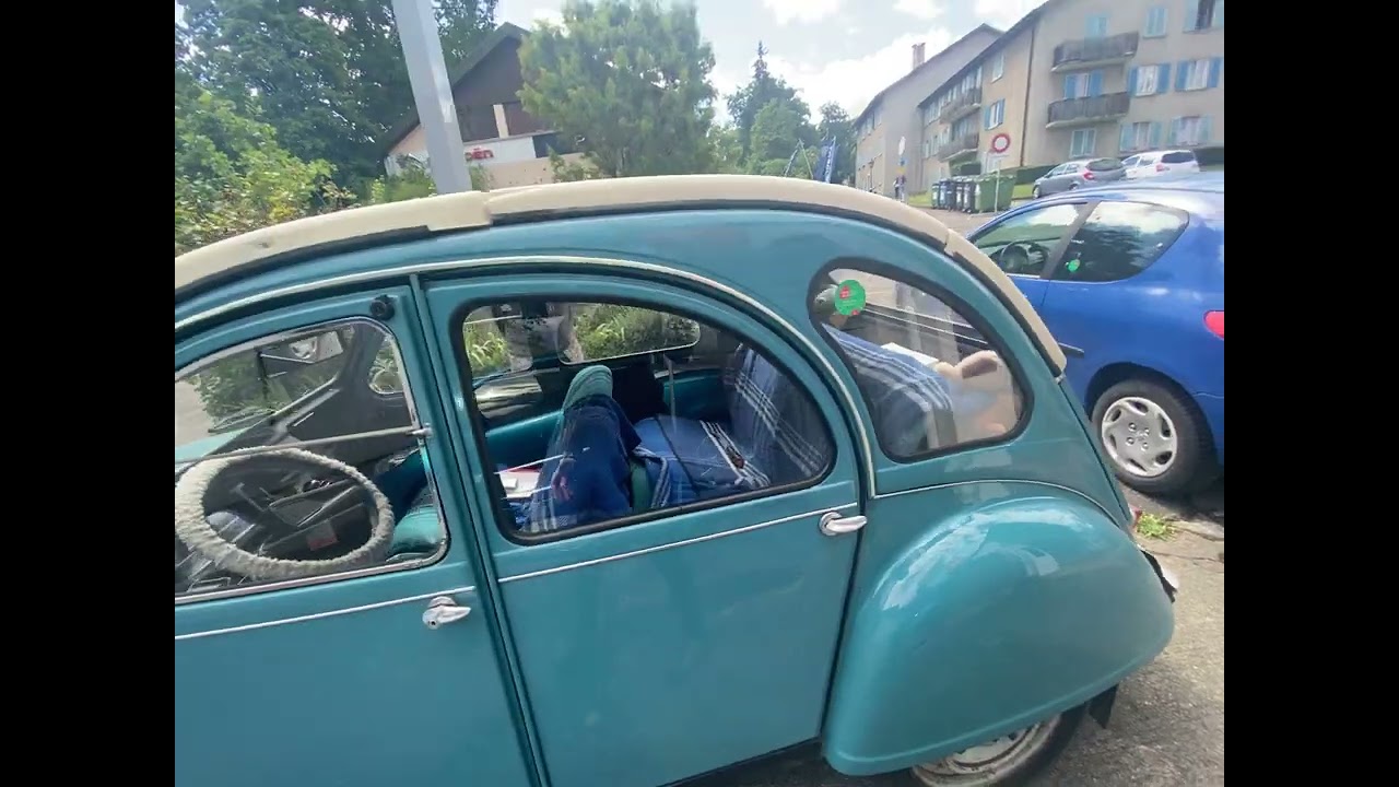 Little citro&euml;n &ldquo;duck&rdquo;