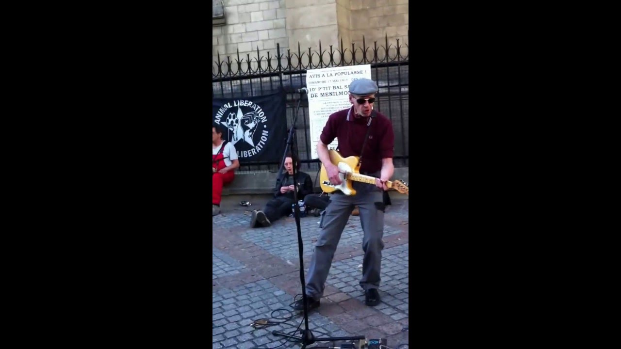 GrandPtiLouis(ex.Guitariste FrenchLovers et JimMurpleMémorial)auBalSauvage de Ménilmontant(Mai2015)