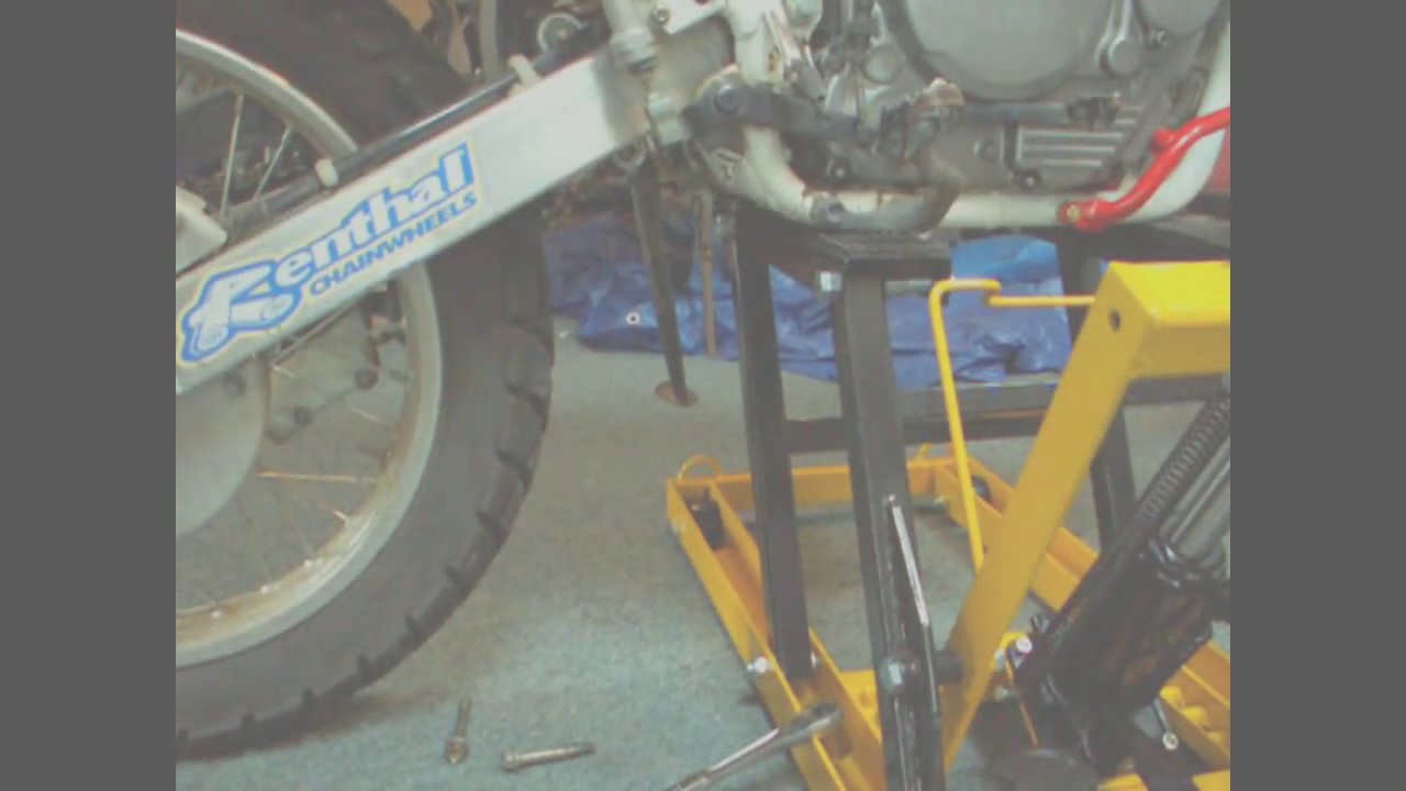 Installing a lowering link on a XR650L