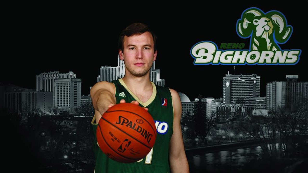 Brady Heslip drops 11 threes, 40 points in 24 minutes in NBA D-League debut!