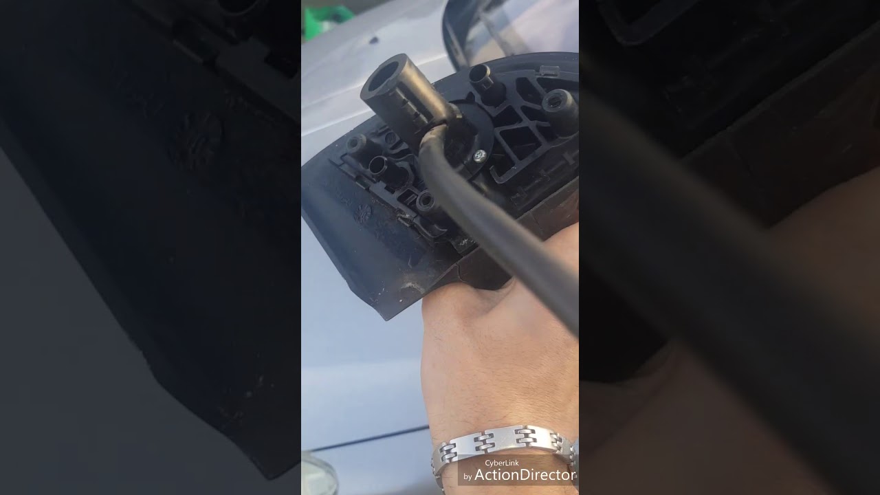 Comment démonter un rétroviseur extérieur sur Peugeot 307