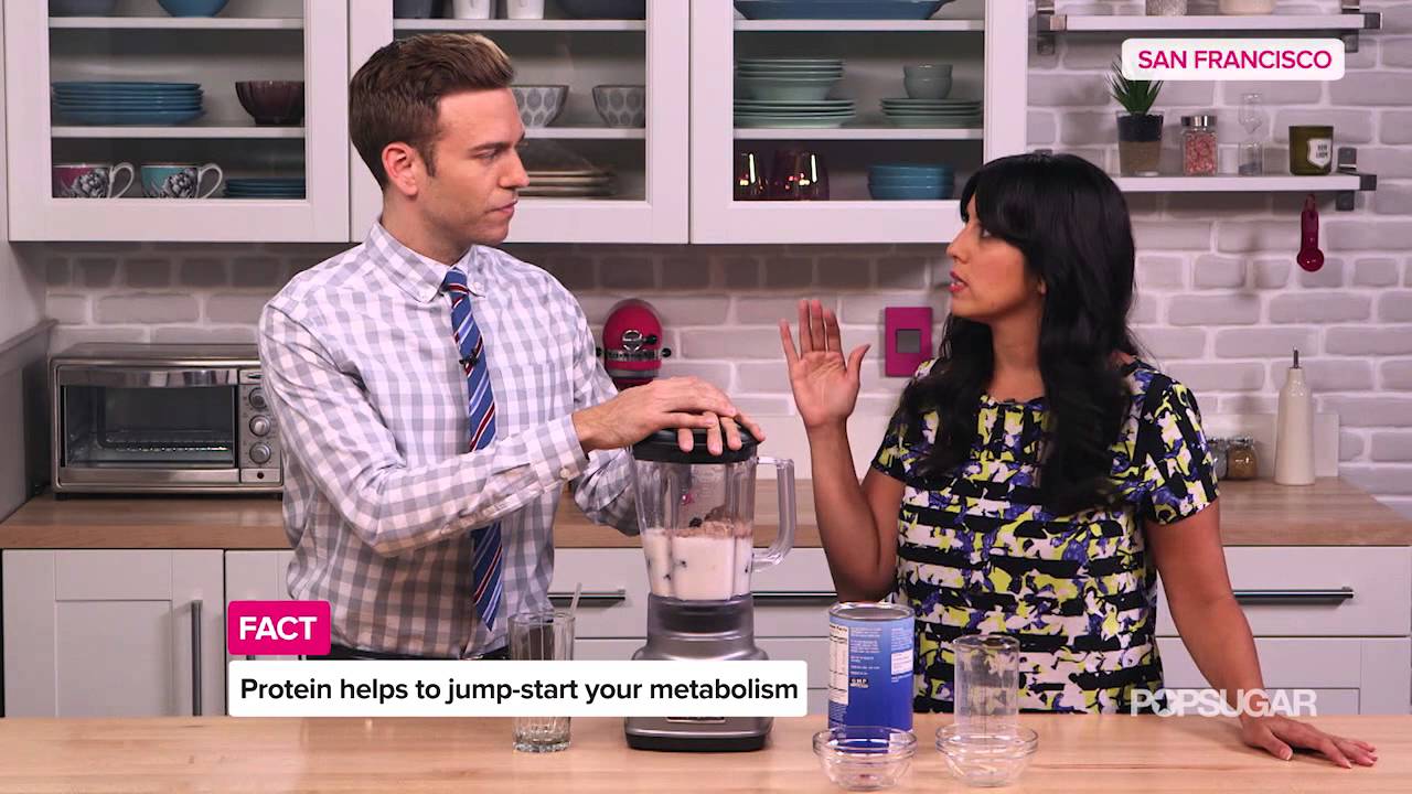 Make This Victoria Secret Model's 3-Ingredient Smoothie