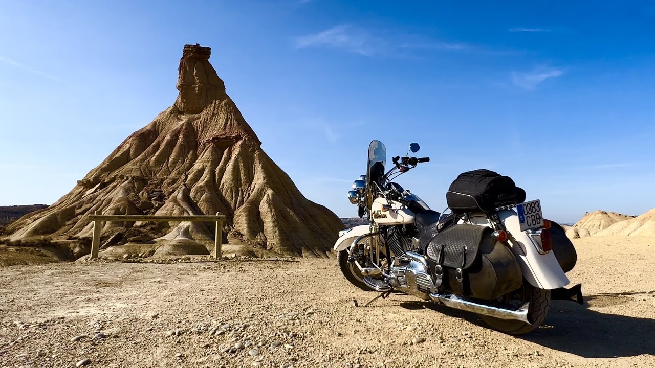 BARDENAS REALES * HARLEY DAVIDSON *