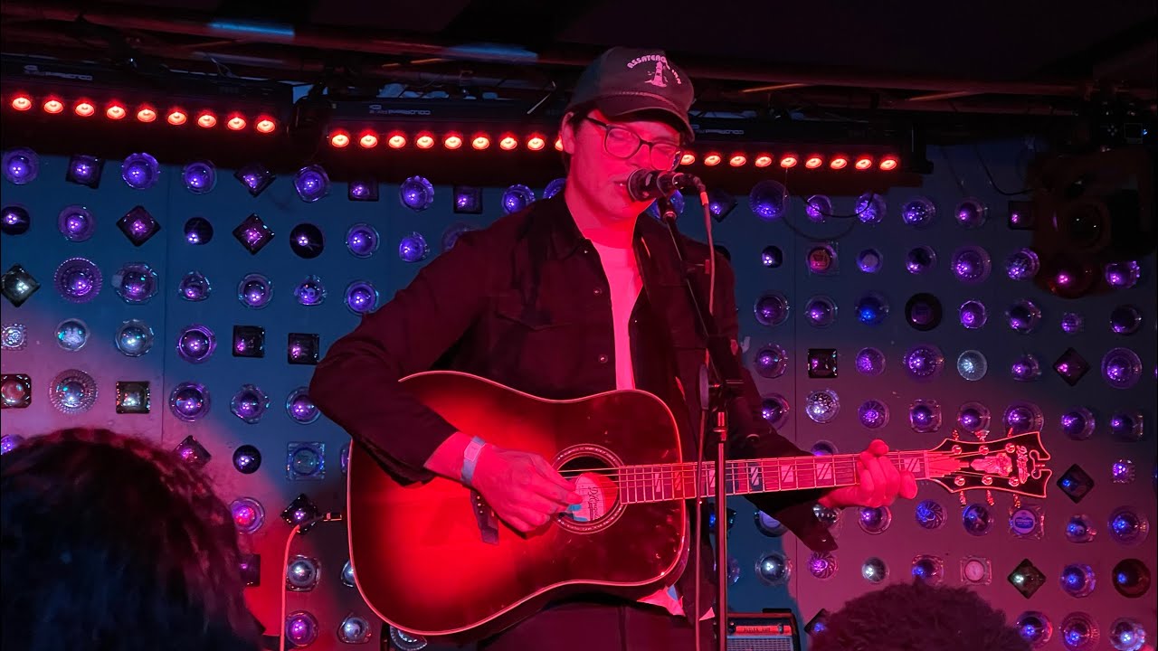 Kevin Garrett - Pray You Catch Me (Live at Baby's All Right)