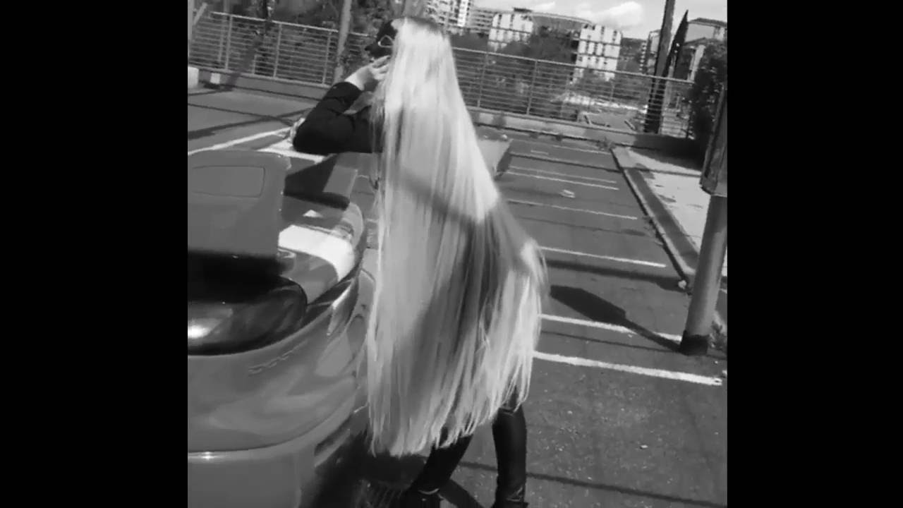 Blonde Knee Long Hair