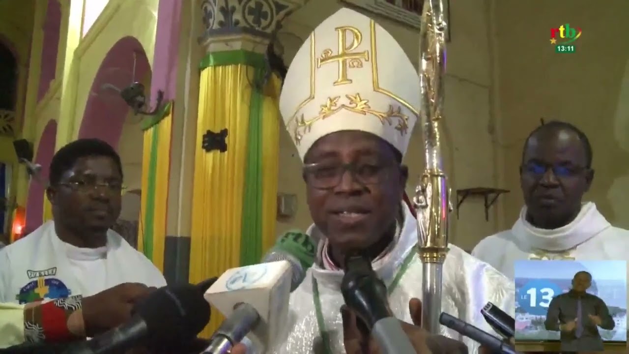 Messe de la nativité à la cathédrale notre Dame de l'immaculée conception de Ouagadougou