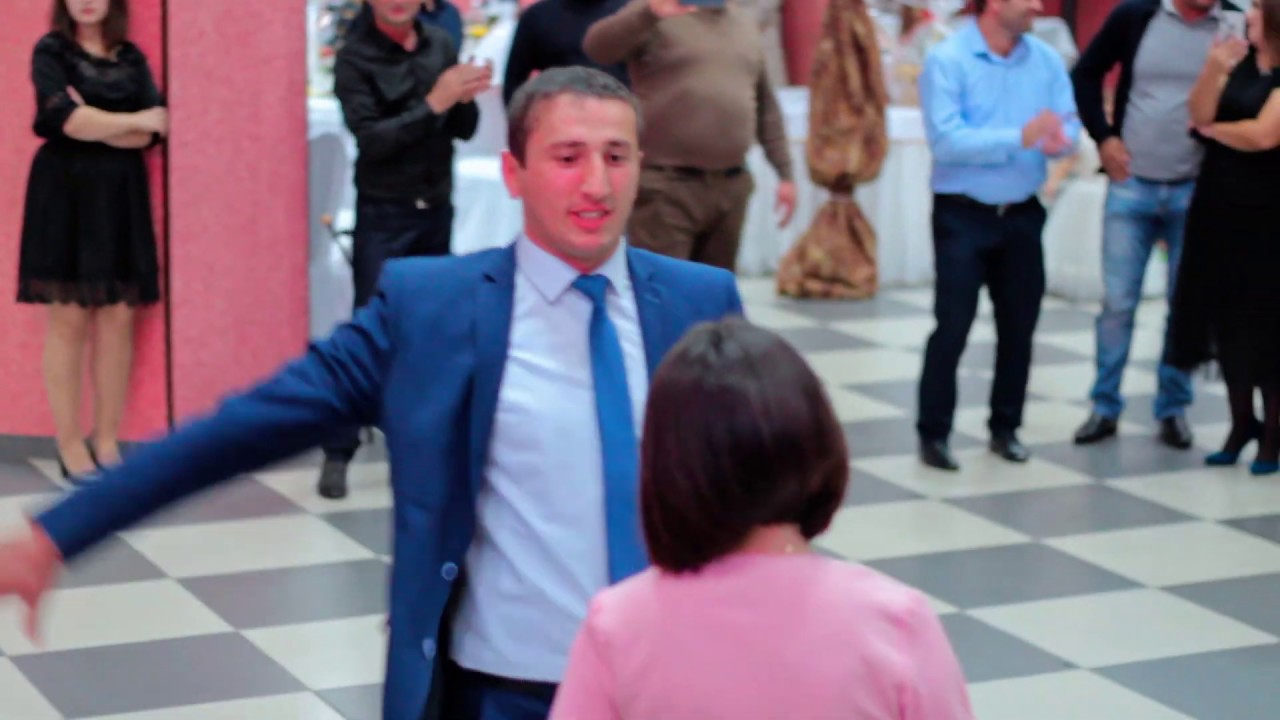 | Адыги зажигают на свадьбе | Adygs are lit at a wedding |