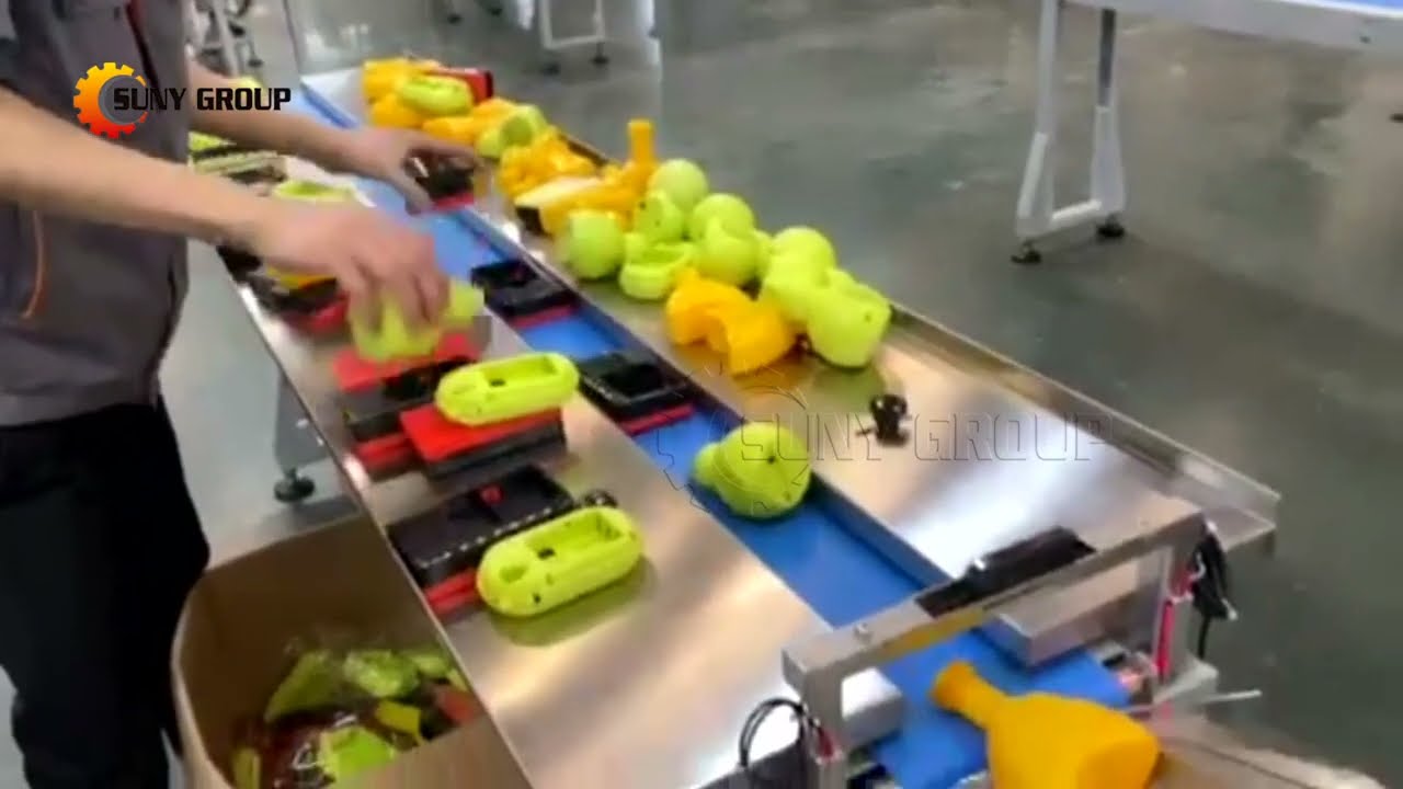 Small Toy Packing Machine with Plasyic Bag Flow Wrapping --Suny Packing