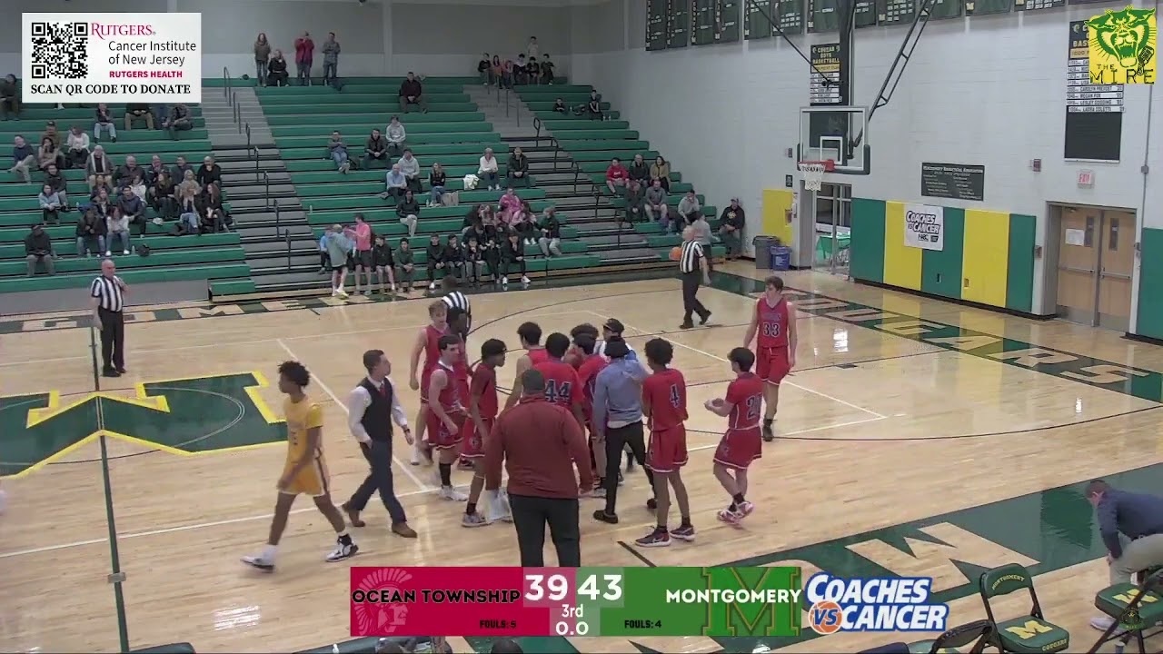 Zayier Dean banks it in from half court to end the 3rd