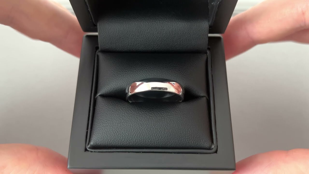 LFWP165H: 5mm Platinum Wedding Ring Traditional Court Shape, Heavy Weight
