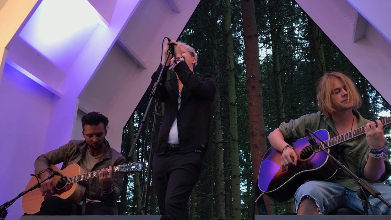 Nothing But Thieves - Trip Switch (acoustic), Live at 2000 Trees, 07/07/2017