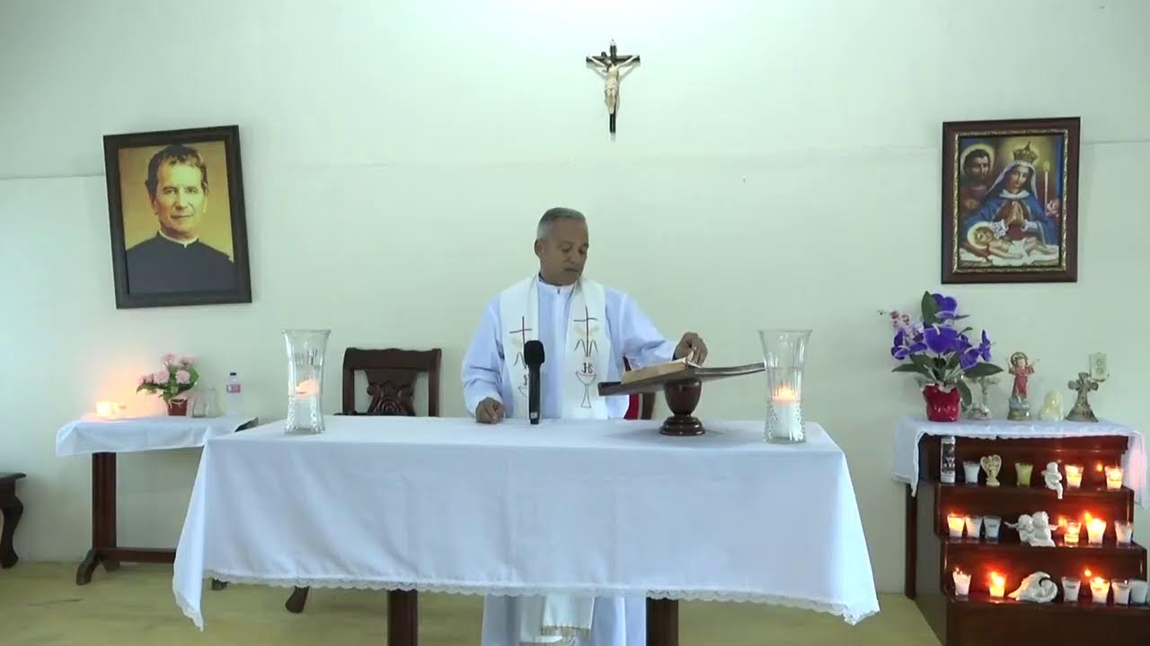 Misa en la capilla San Juan Bosco.