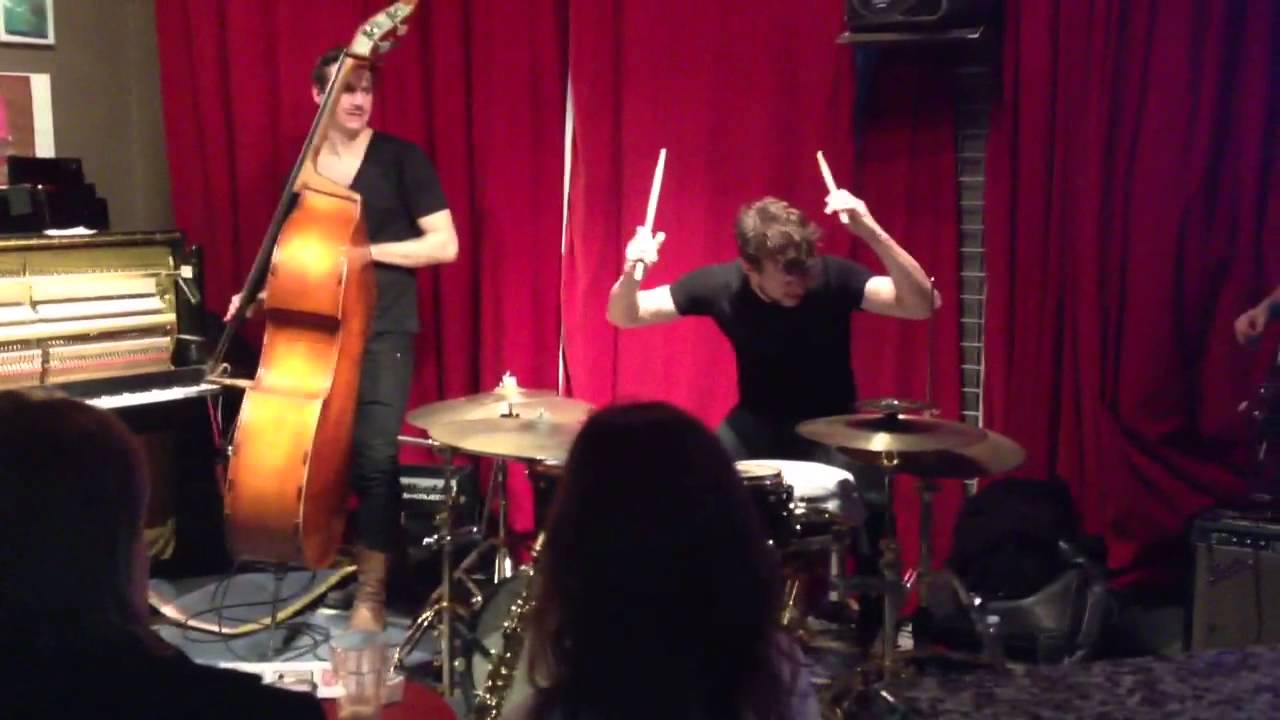 Jazz Kamikaze - Speed Medley (and Anton Eger's drum solo)