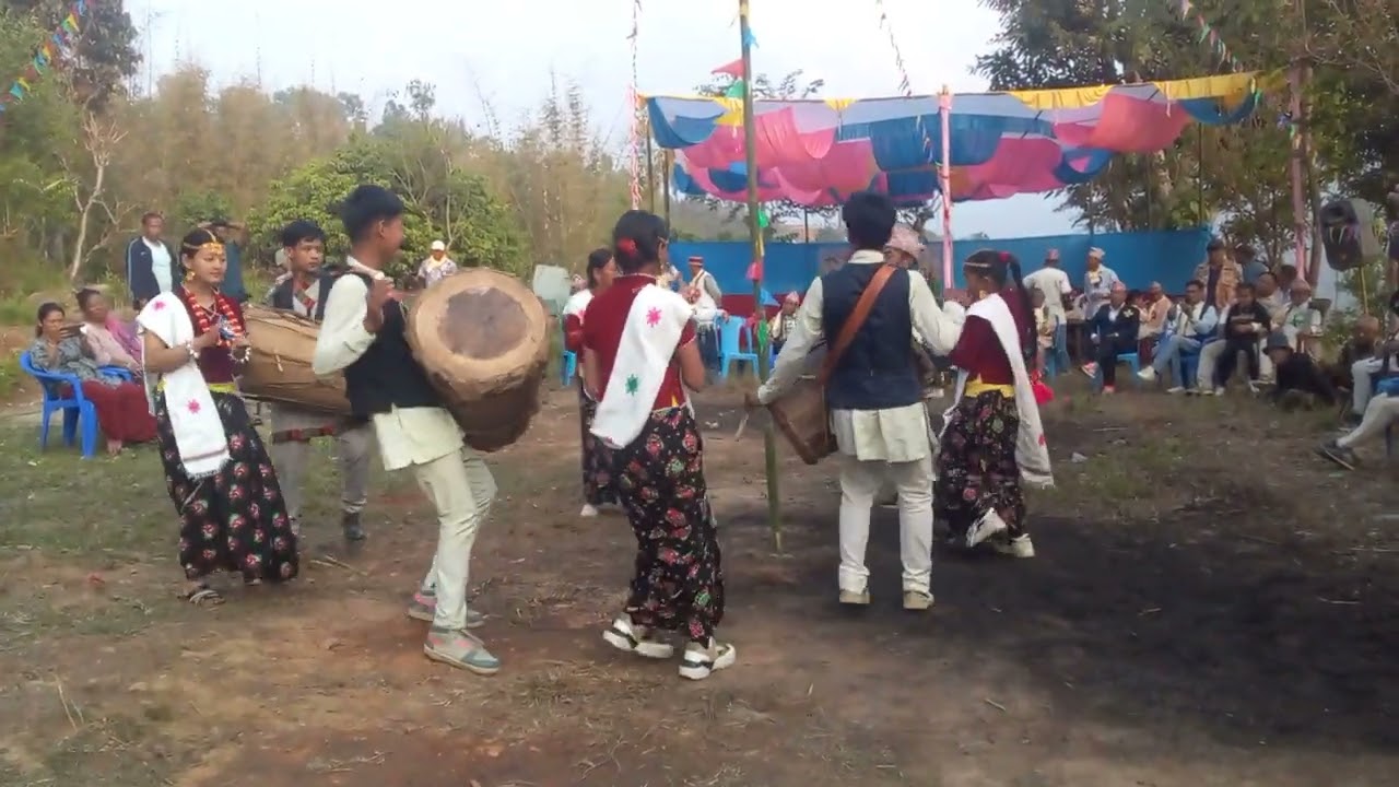 Chaubise.5-dhankutaka janjatika kalasaskritik dholnach ubhauliparba manaudai2082chandi purnimaka din