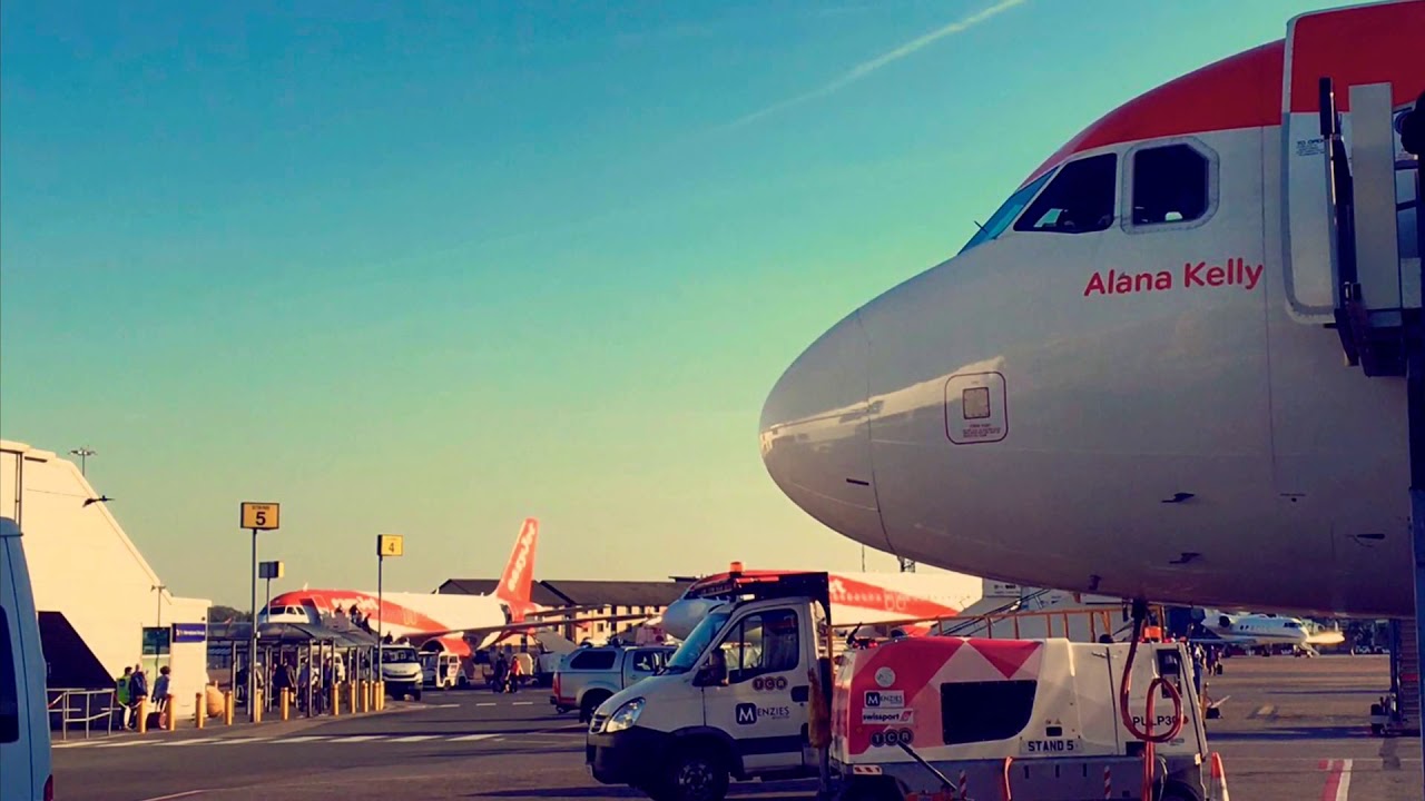 [Airbus A320-214 EasyJet] London Luton to Paris CDG
