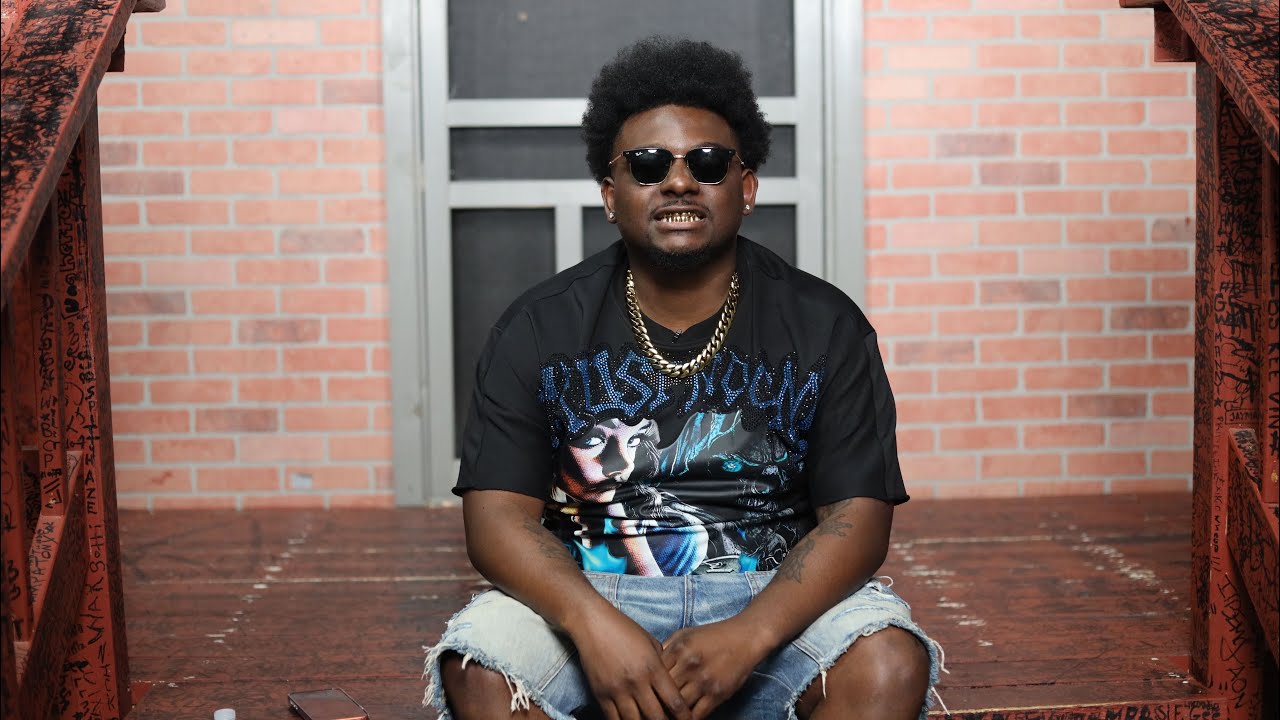 La Cole Talks About Lake Wales FL, Gives Mook Boy His Flowers, “Outside” Going Viral, Coleworld