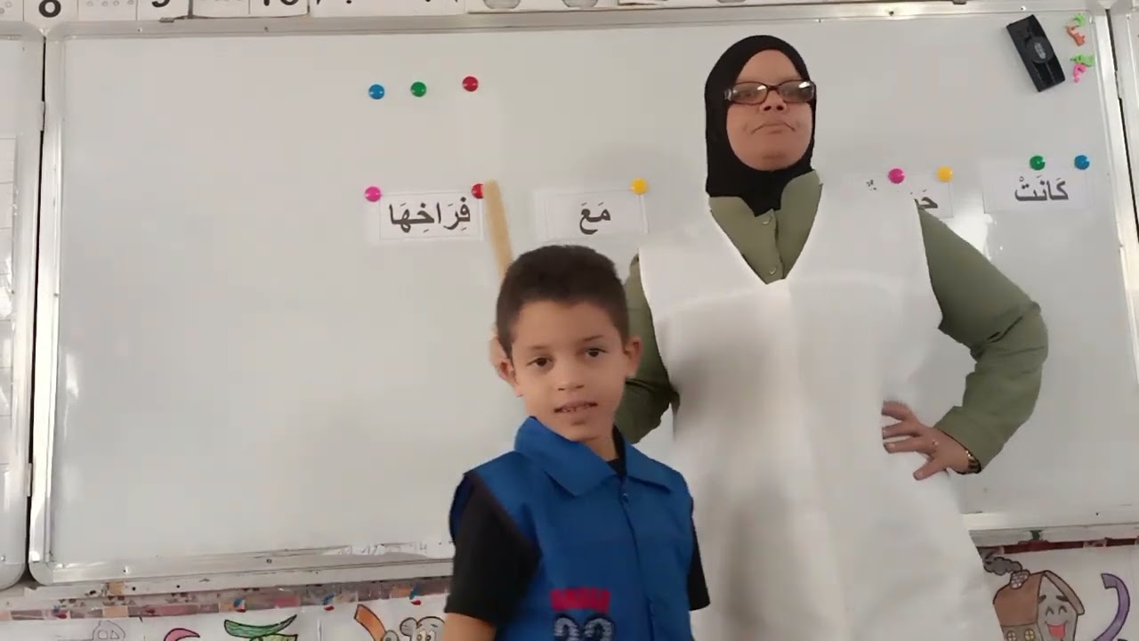 أشاهد وأقرأ ( كانت حمامة تعيش مع فراخها) لتلاميذ السنة الأولى ابتدائي.