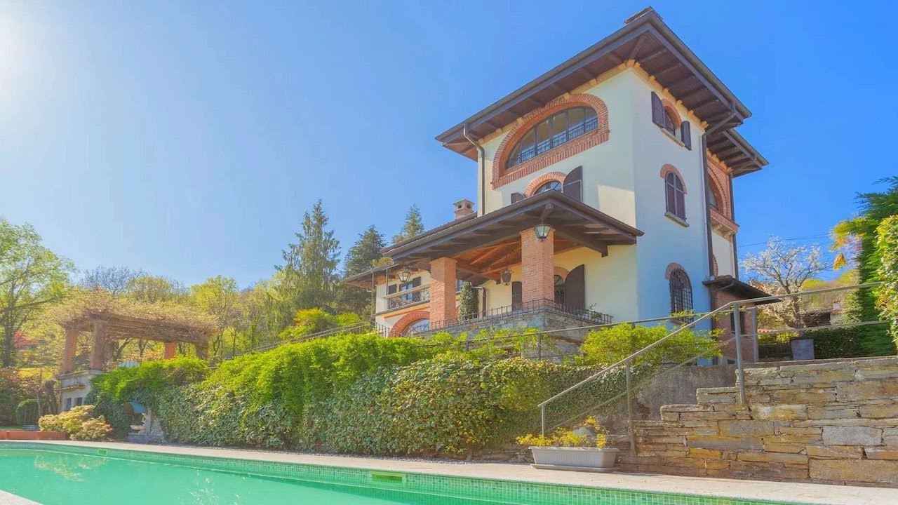 Historic Villa in Stresa - Lake Maggiore