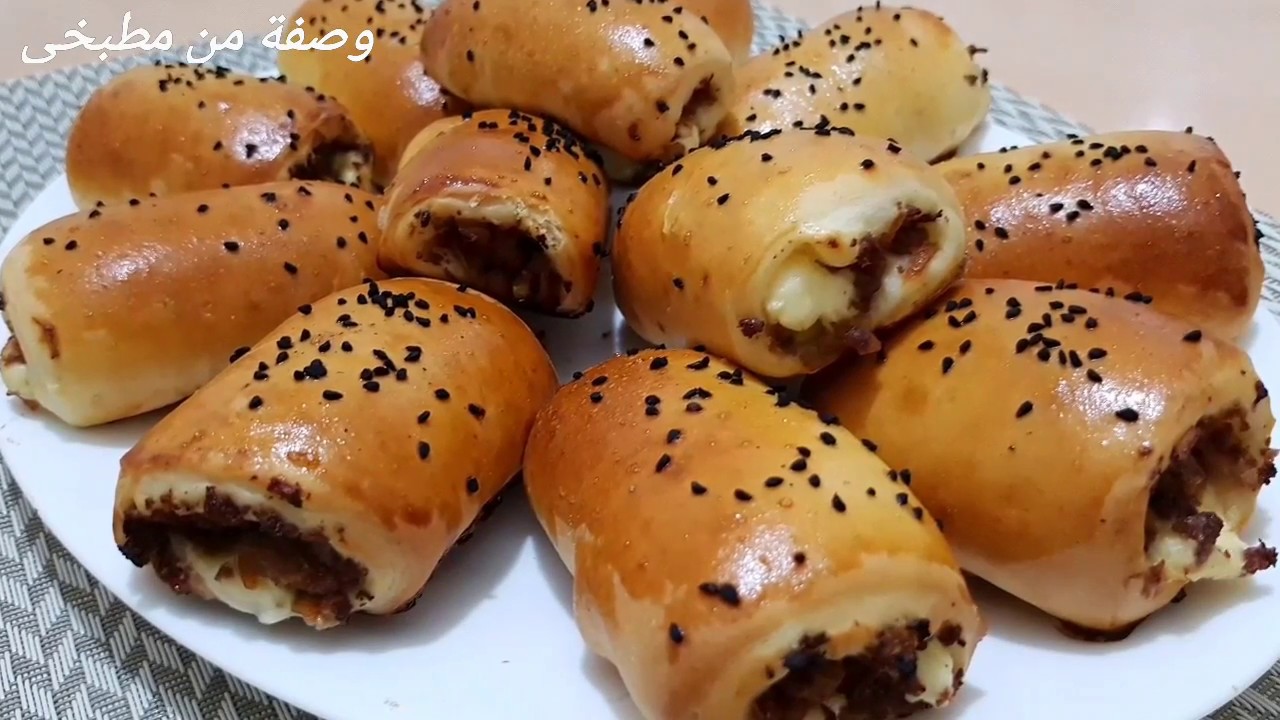 بتي بان مالح بعجينة قطنية وهشة وحشو لذيييذ