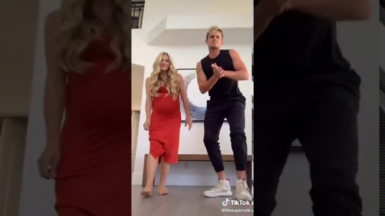 The strong 💪 pregnant 🤰 Savannah