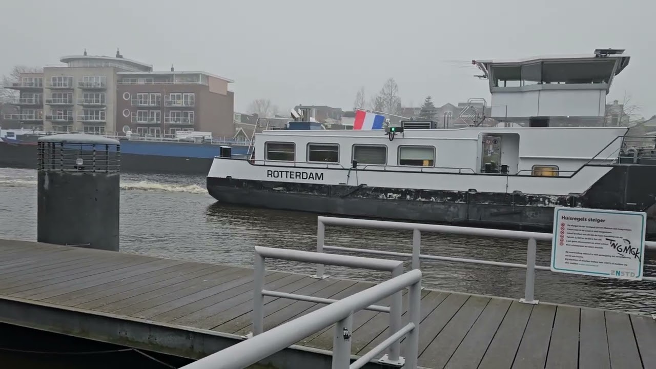 Zaandam Zaan met schepen 16/1/23