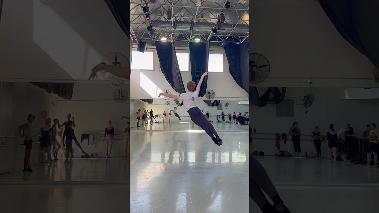 Your favorite redhead just turned 22🎉 #dancer #maledancer #ballet #dance #piano #jump #music #art
