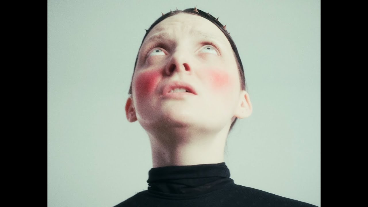 Csinszka - Intimacid (Official Music Video)