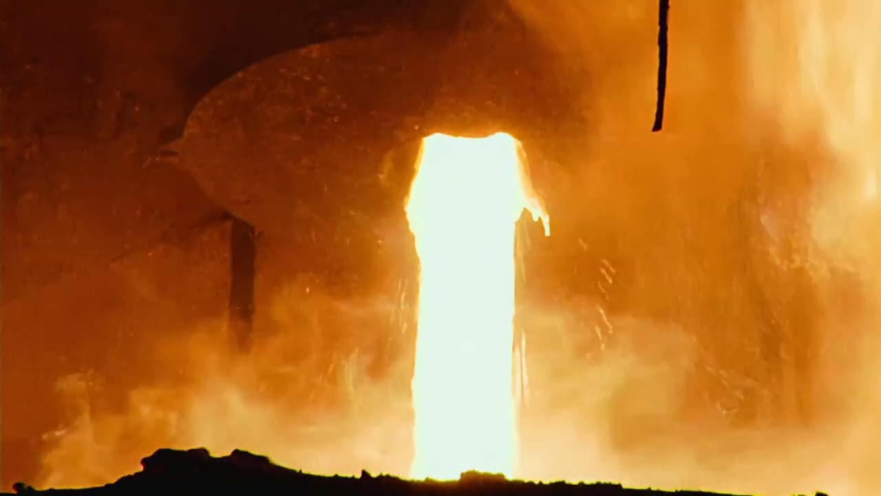 L'ACIER A COULE DANS NOS VEINES - séquence d'intro du film