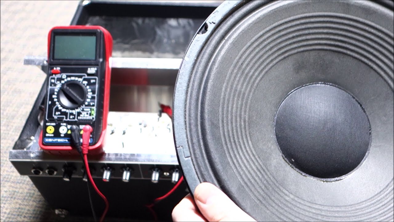 Fender Frontman 212R ДЕЙСТВИТЕЛЬНО нуждается в помощи... Давайте исправим это!
